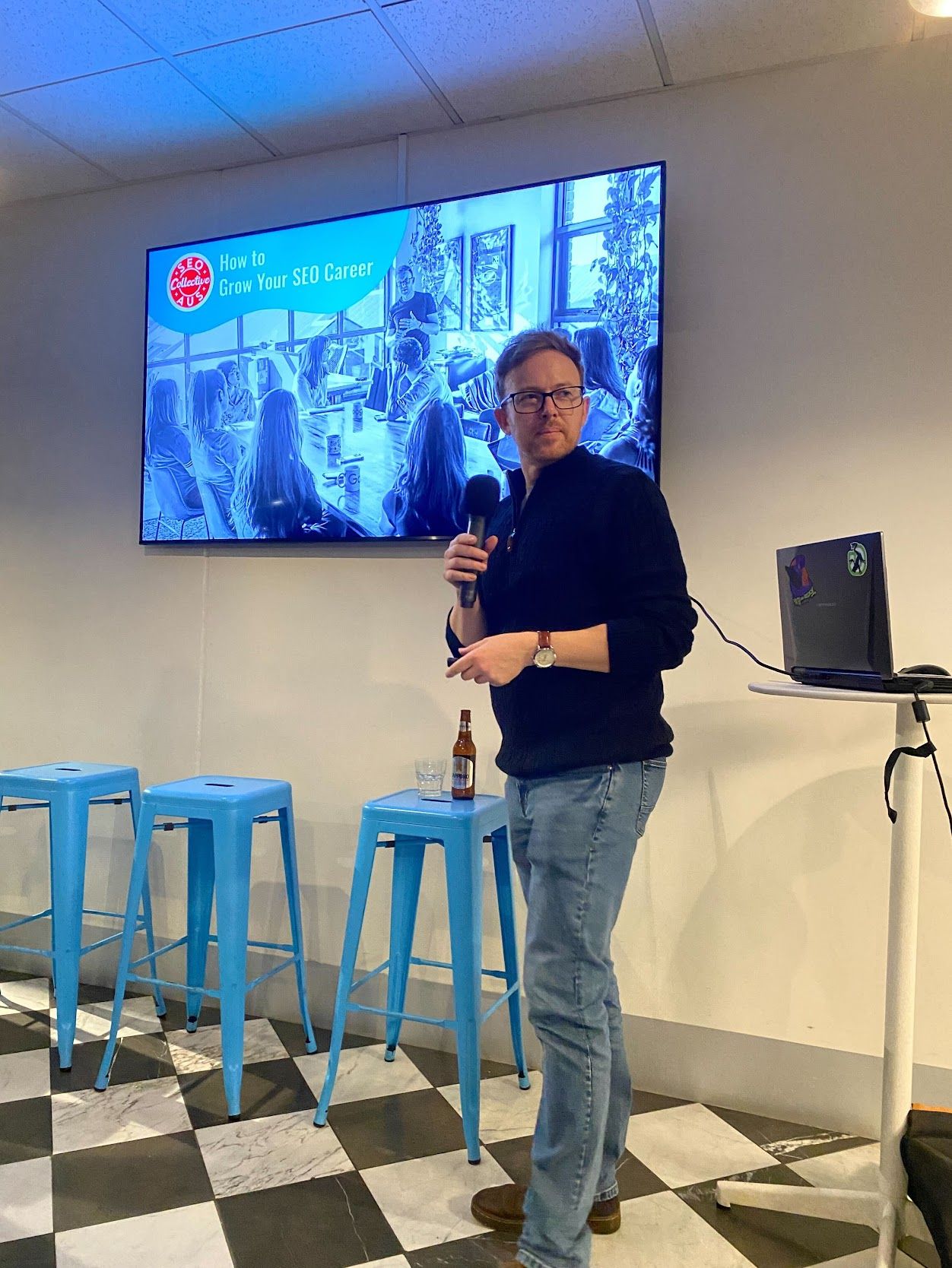 Jim Ferguson speaking at a Melbourne SEO Collective meetup
