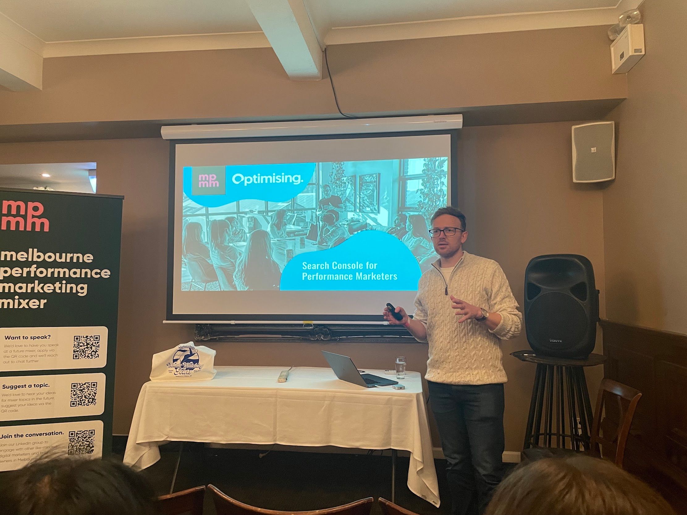Jim Ferguson presenting a talk on Search Console for performance marketers in Melbourne